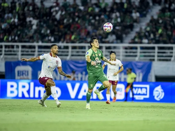 Gelandang Persebaya Surabaya, Francisco Rivera