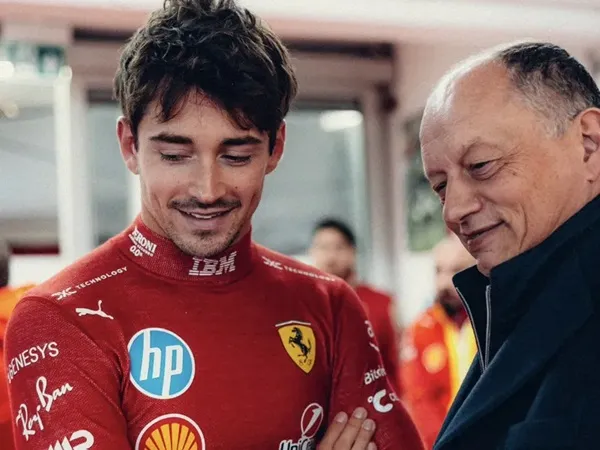 Charles Leclerc Komentari Debutnya Hamilton Bersama Ferrari