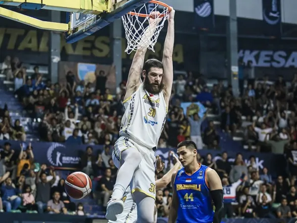 Will Artino sumringah bisa bawa KBS meraih kemenangan perdana di kandang.