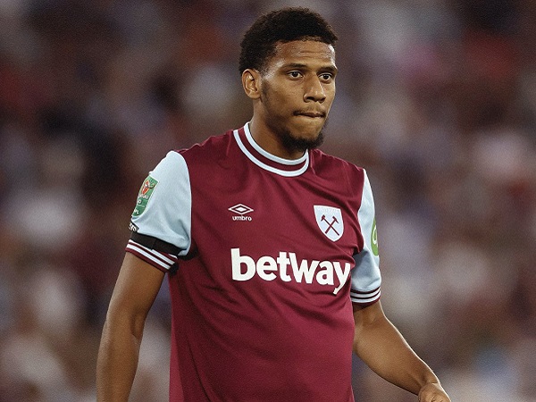 Butuh Bek Tengah, Juventus Kembali Incar Jean-Clair Todibo?