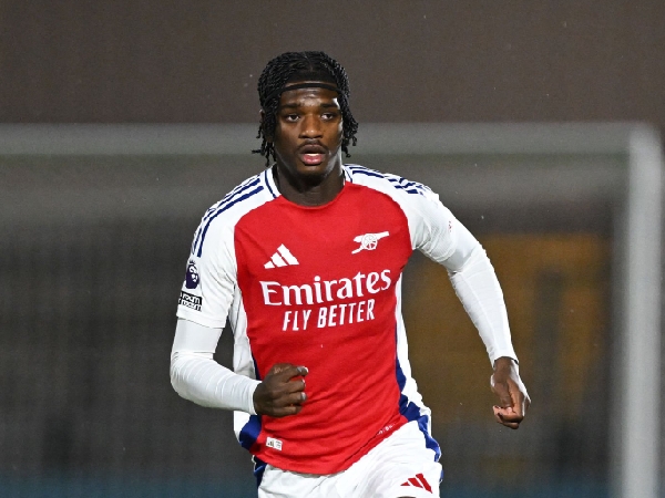 Manchester United Incar Bek Muda Arsenal, Ayden Heaven