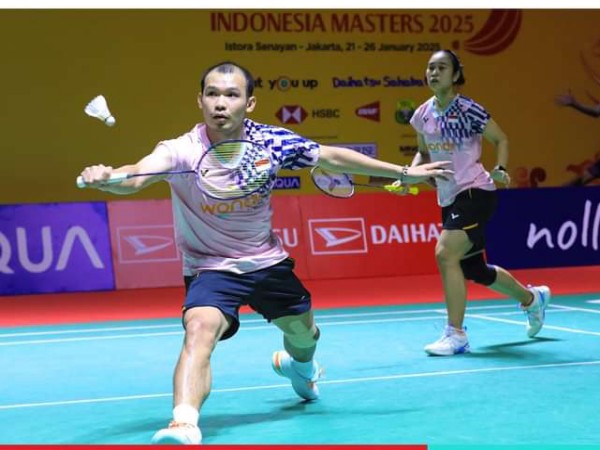 Rinov/Lisa Terhenti di Semifinal Indonesia Masters 2025