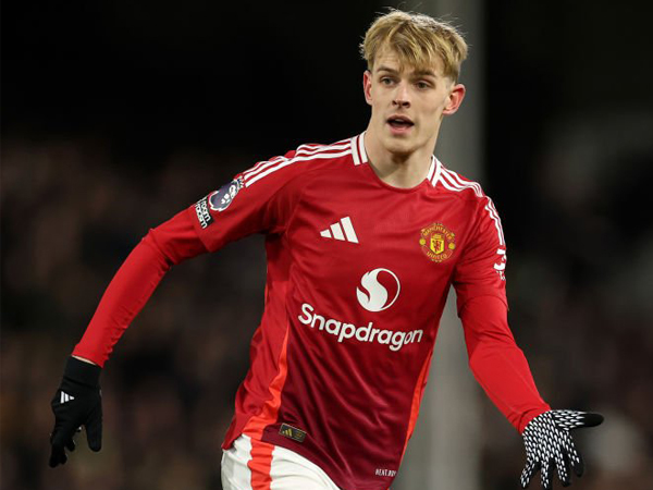 Lisandro Martinez Terkesan dengan Performa Apik Toby Collyer