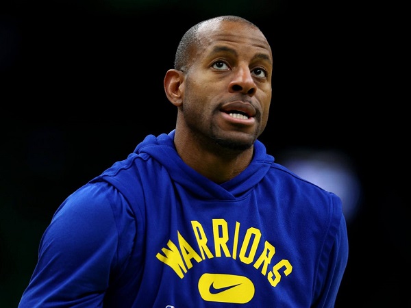 Warriors Pensiunkan Nomor Punggung 9 Milik Andre Iguodala