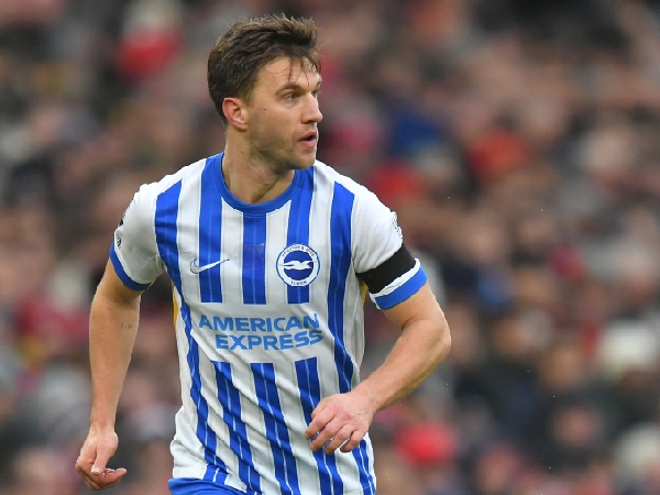 Dikaitkan dengan Ajax, Joel Veltman Ingin Bertahan di Brighton Musim Depan