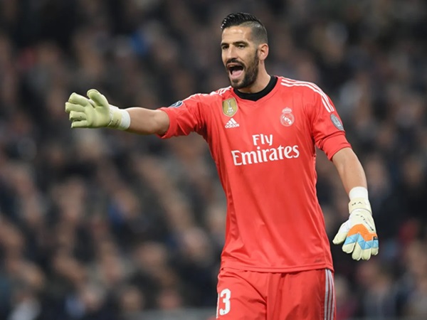 Kiko Casilla Sarankan Vinicius Bertahan di Real Madrid