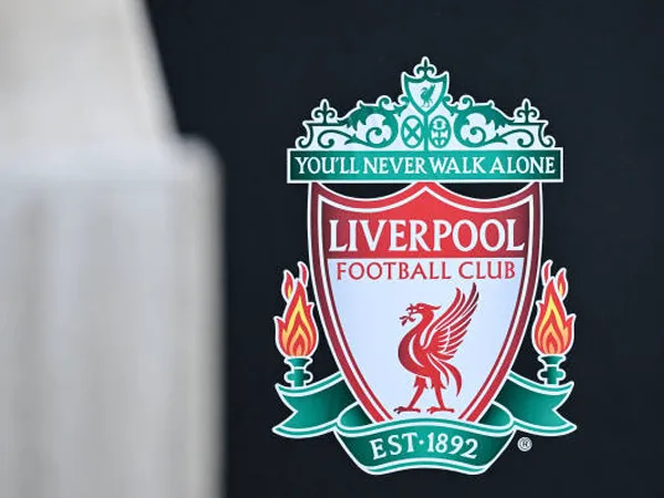 Perkuat Lini Belakang, Liverpool Resmi Datangkan Bek Asal Spanyol