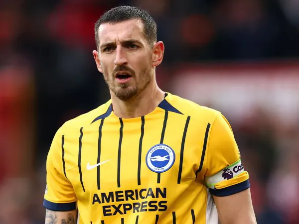 Lewis Dunk: Brighton Memang Pantas Dipermak Nottingham Forest