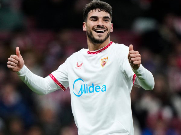 West Ham Upayakan Transfer Isaac Romero Sebelum Deadline Day
