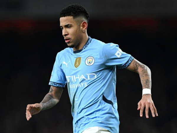 Lupakan Arsenal, Savinho Minta Manchester City Bangkit