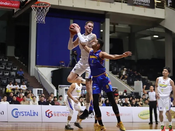 Norbertas Giga kurang puas dengan kemenangan Prawira Bandung dari Rajawali Medan.