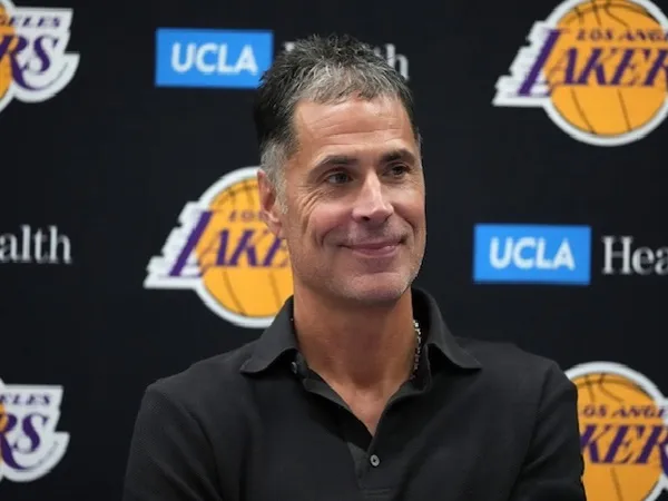 Rob Pelinka Buka Suara Usai Tukarkan Anthony Davis dengan Doncic