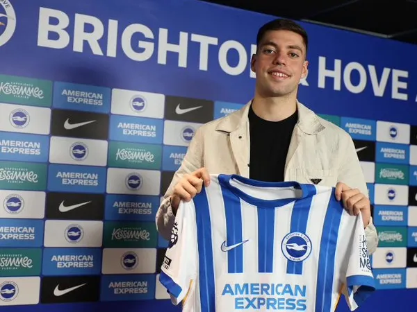 Gabung Musim Depan, Brighton Resmi Datangkan Stefanos Tzimas