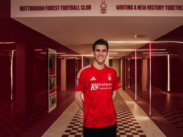 Nottingham Forest Resmi Datangkan Tyler Bindon dari Reading