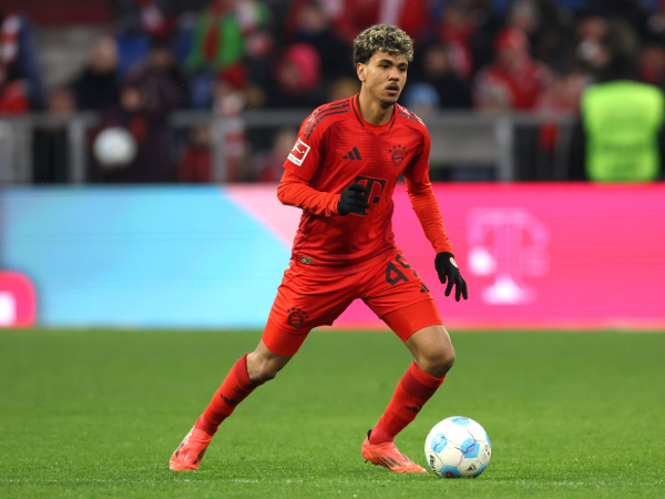 Real Valladolid Resmi Boyong Adam Aznou dari Bayern Munich