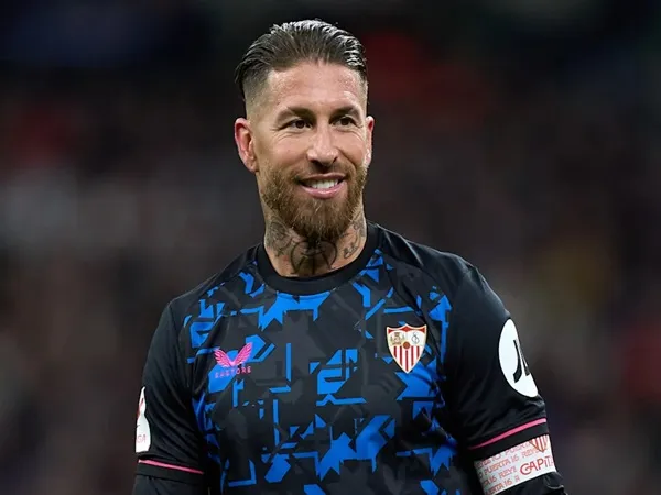 Sergio Ramos Beri Penghormatan ke Fans Real Madrid Usai Gabung Klub Baru