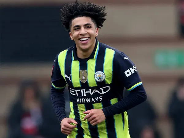 Rico Lewis Puji Performa Manchester City Usai Kalahkan Leyton Orient