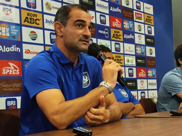 Pelatih PSIS, Gilbert Agius