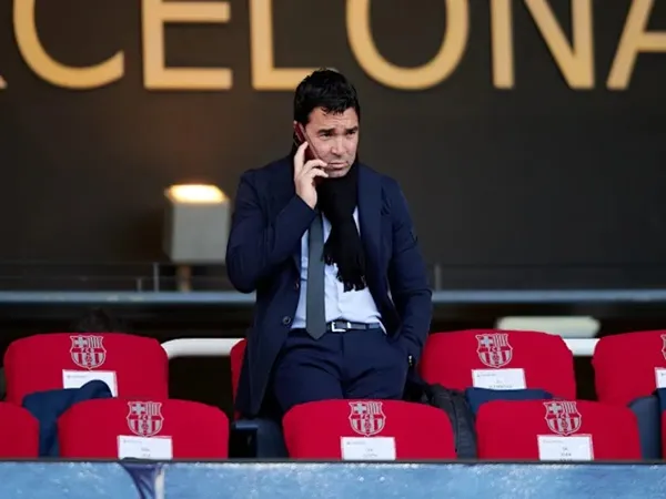 Deco Tegaskan Tak Menyesali Kepergian Xavi dari Barcelona