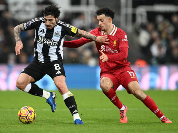 Resmi! Ini Waktu Kick-off Final Piala Carabao Liverpool vs Newcastle United