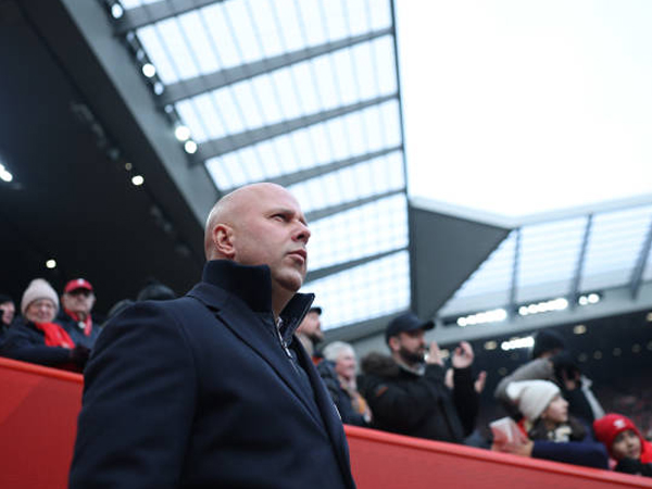 Arne Slot Beri Pembaruan Soal Dakwaan FA dan Sikap Wasit Michael Oliver