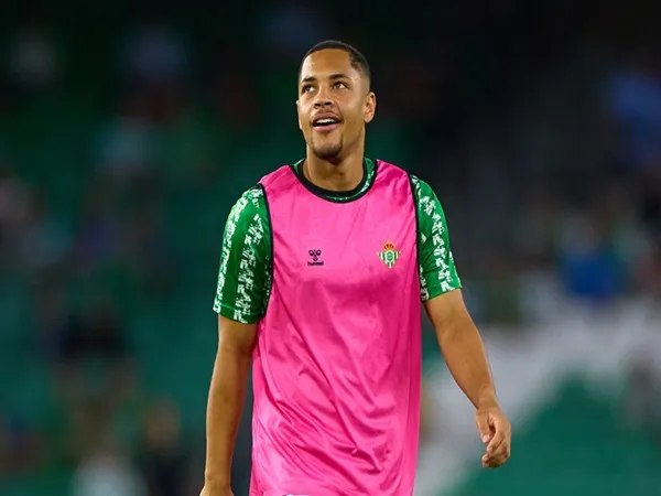 Real Betis Bantah Rumor Paksa Vitor Roque Hengkang