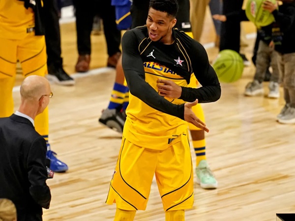 Giannis Antetokounmpo Desak Adam Silver Ubah Format NBA All-Star