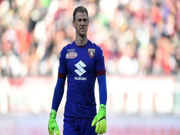 Eks kiper Timnas Inggris, Joe Hart, menyebut kendala bahasa menjadi faktor utama mengapa ia gagal saat membela panji Torino di musim 2016/17 / via Getty Images
