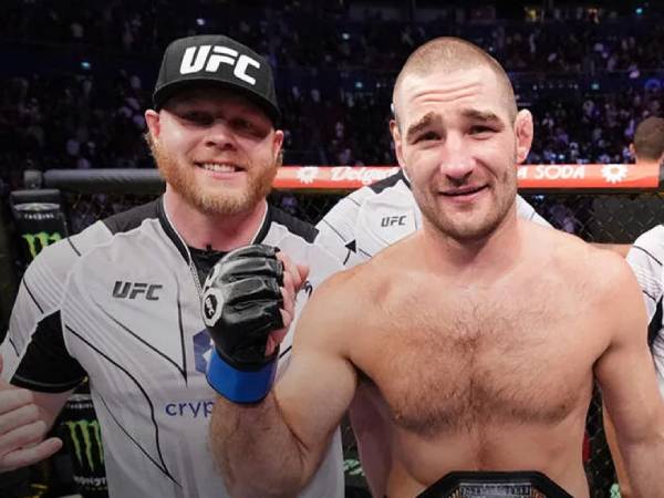 Sean Strickland Ungkap Eric Nicksick Bakal “Didepak” Sebagai Pelatih