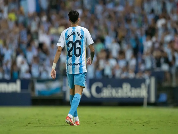 Antonio Cordero Nyaris Gabung Barcelona Atau Real Madrid