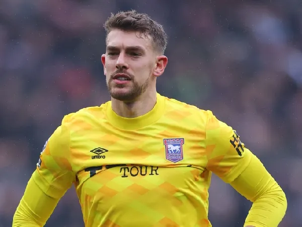 Kiper Ipswich Town, Alex Palmer