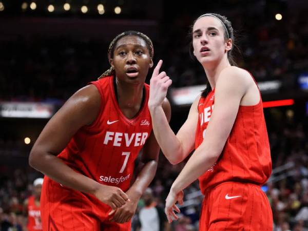 Bagikan Nasihat, Aliyah Boston Bertindak Sebagai Mentor Caitlin Clark