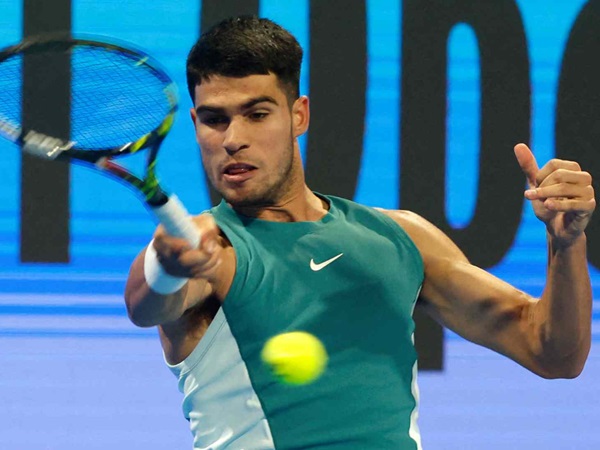 Carlos Alcaraz Selamat Dari Gempuran Luca Nardi Di Doha