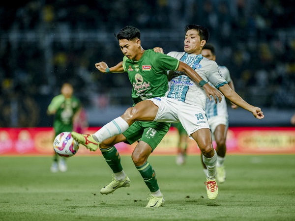 Persebaya Surabaya Tantang Dewa United FC Tanpa Diperkuat 2 Pemain Pilar