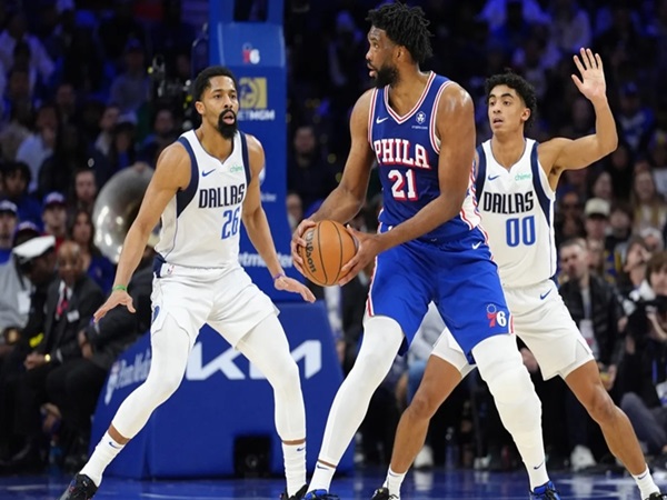 Joel Embiid Tak Bisa Dominasi karena Lutut Kirinya