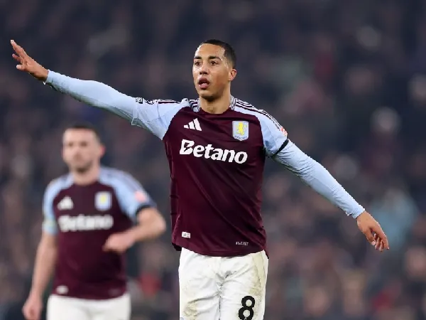 Youri Tielemans Yakin Aston Villa Masih Berpeluang ke UCL Musim Depan
