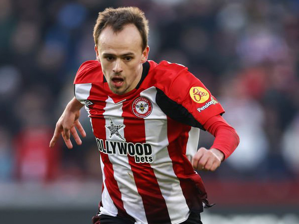 Brentford Menang Telak di Markas Leicester, Mikkel Damsgaard Mengaku Hepi