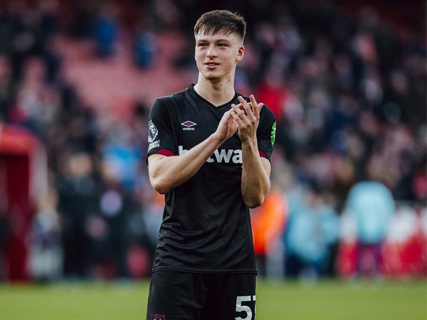 Oliver Scarles Hepi Tampil Sebagai Starter di Premier League