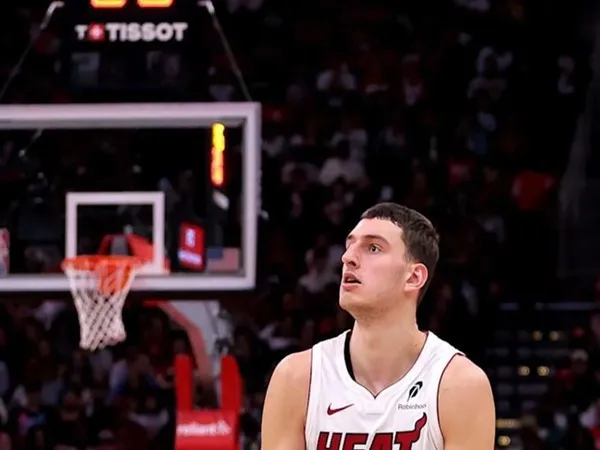 Nikola Jovic Alami Cedera Saat Heat Dikalahkan Bucks