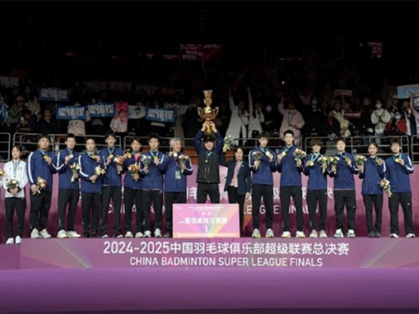 Ruichang Kampiun China Badminton Super League 2024-2025