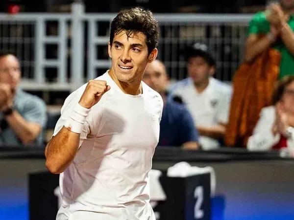 Cristian Garin Terseok-Seok Buka Turnamen Di Santiago