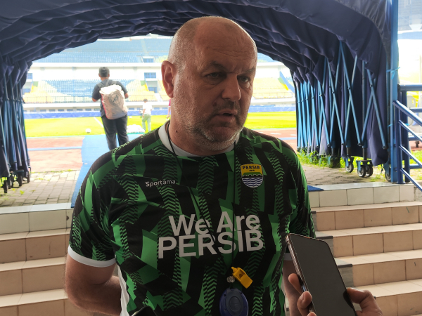 Tatap Laga di Ramadan, Bojan Optimis Persib Akan Konsisten