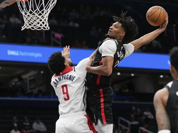 Shaedon Sharpe Bikin Kagum Lewat Aksi Slam Dunk Satu Tangannya