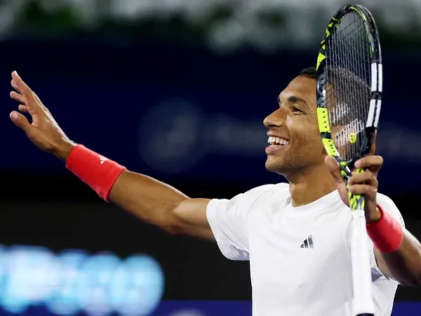 Pertahankan Ritme, Felix Auger Aliassime Tantang Stefanos Tsitsipas Di Dubai