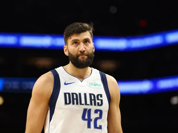 Maxi Kleber berpeluang untuk comeback di akhir musim reguler 2024-2025.