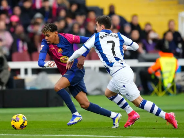 Rebut Puncak Klasemen La Liga, Barcelona Taklukkan 10 Pemain Real Sociedad