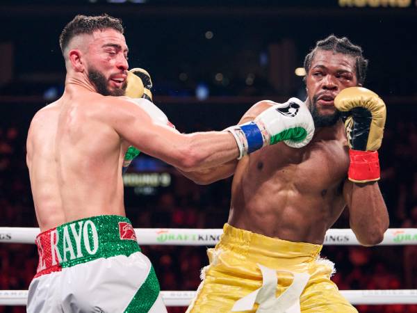 Rebut Gelar Welter Junior WBA Gary Antuanne Russell Wujudkan Mimpi