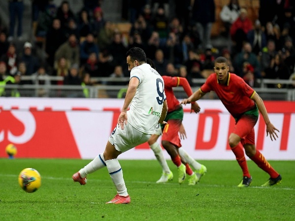 Winger Lazio Klaim Tak Pernah Ragu Saat Eksekusi Penalti