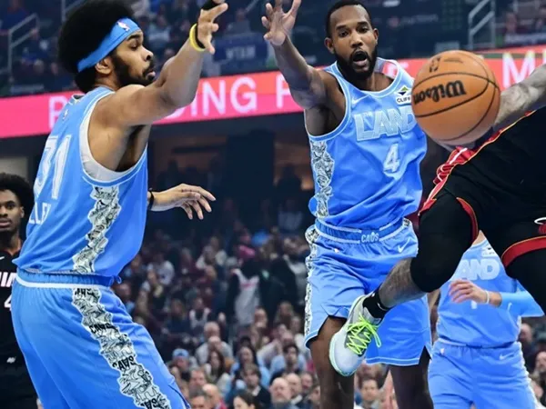 Cavaliers Susah Payah Menyudahi Perlawanan Miami Heat
