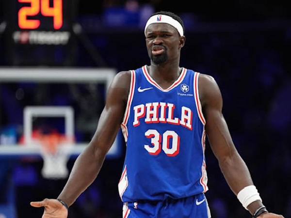 Adem Bona Bangga Menyamai Pencapaian Joel Embiid